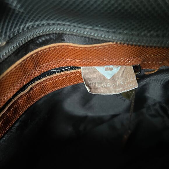 Vintage Bottega Veneta Leather Crossbody Bag - Picture 13 of 15